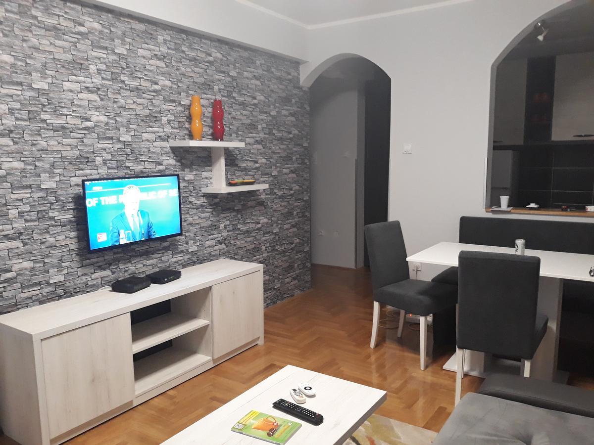 Apartment Azzuro 2 Novi Sad Luaran gambar