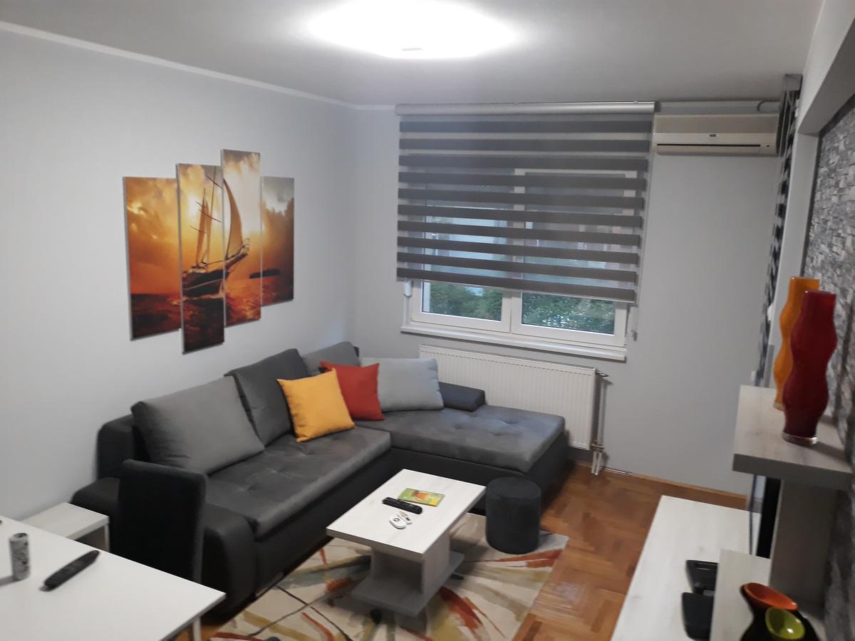 Apartment Azzuro 2 Novi Sad Luaran gambar