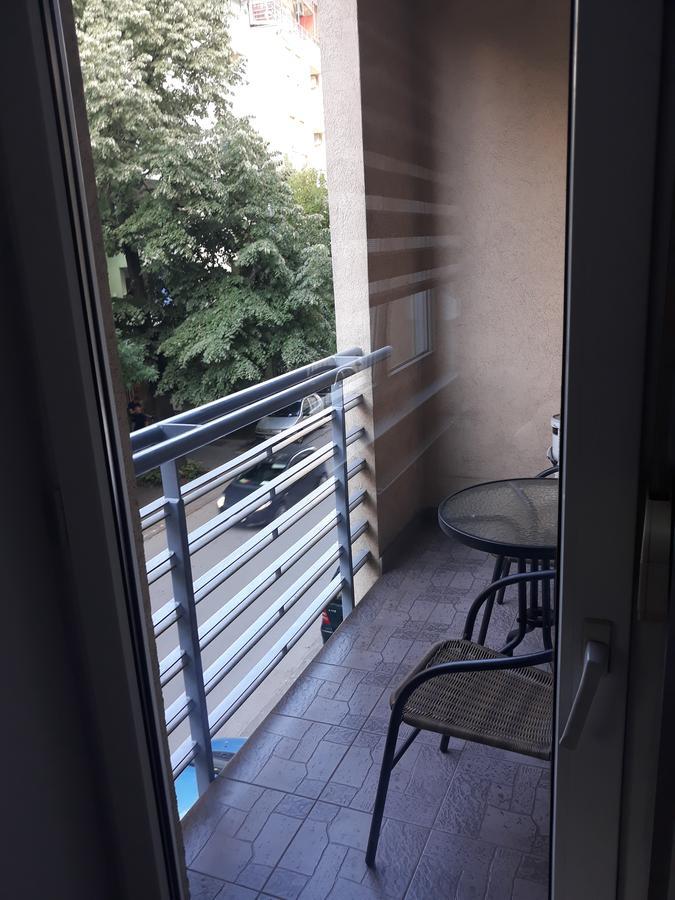 Apartment Azzuro 2 Novi Sad Luaran gambar