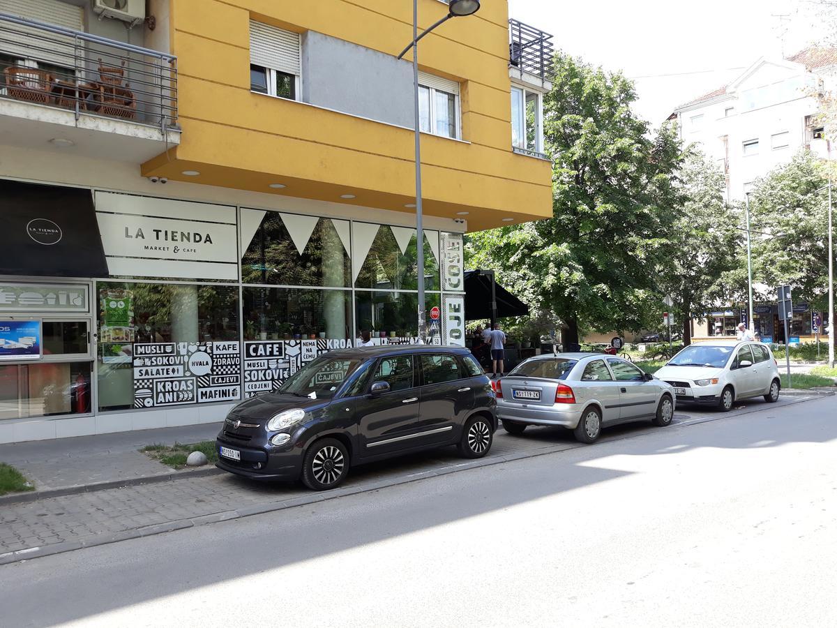 Apartment Azzuro 2 Novi Sad Luaran gambar